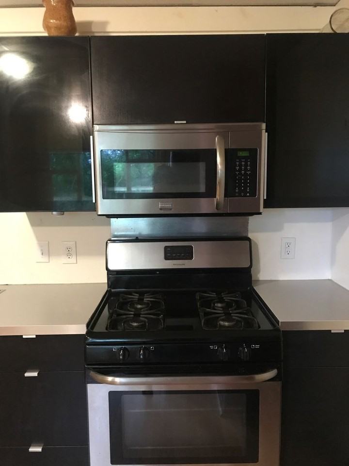 1009 Saint Martin St - Photo 5 of 11