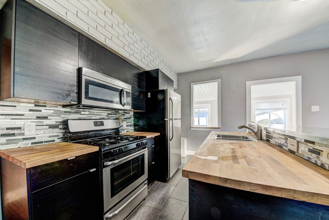 311 Boggs Ave - Photo 4 of 23