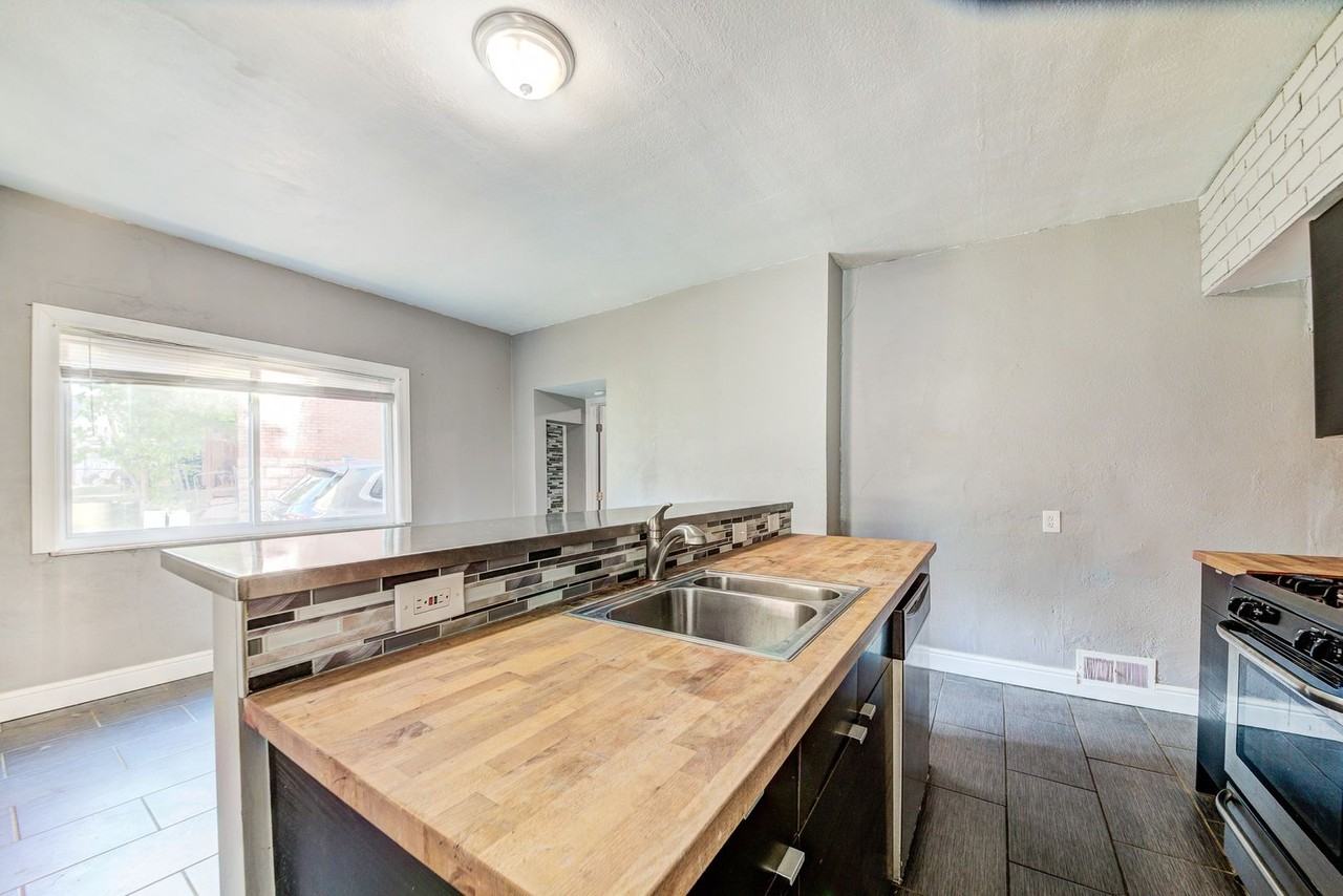 311 Boggs Ave - Photo 7 of 23