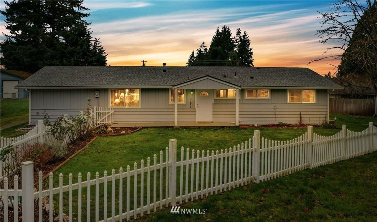 3327 193rd Pl Se - Photo 3 of 28