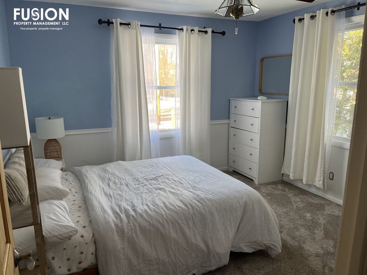 265 Shore Rd - Photo 6 of 37