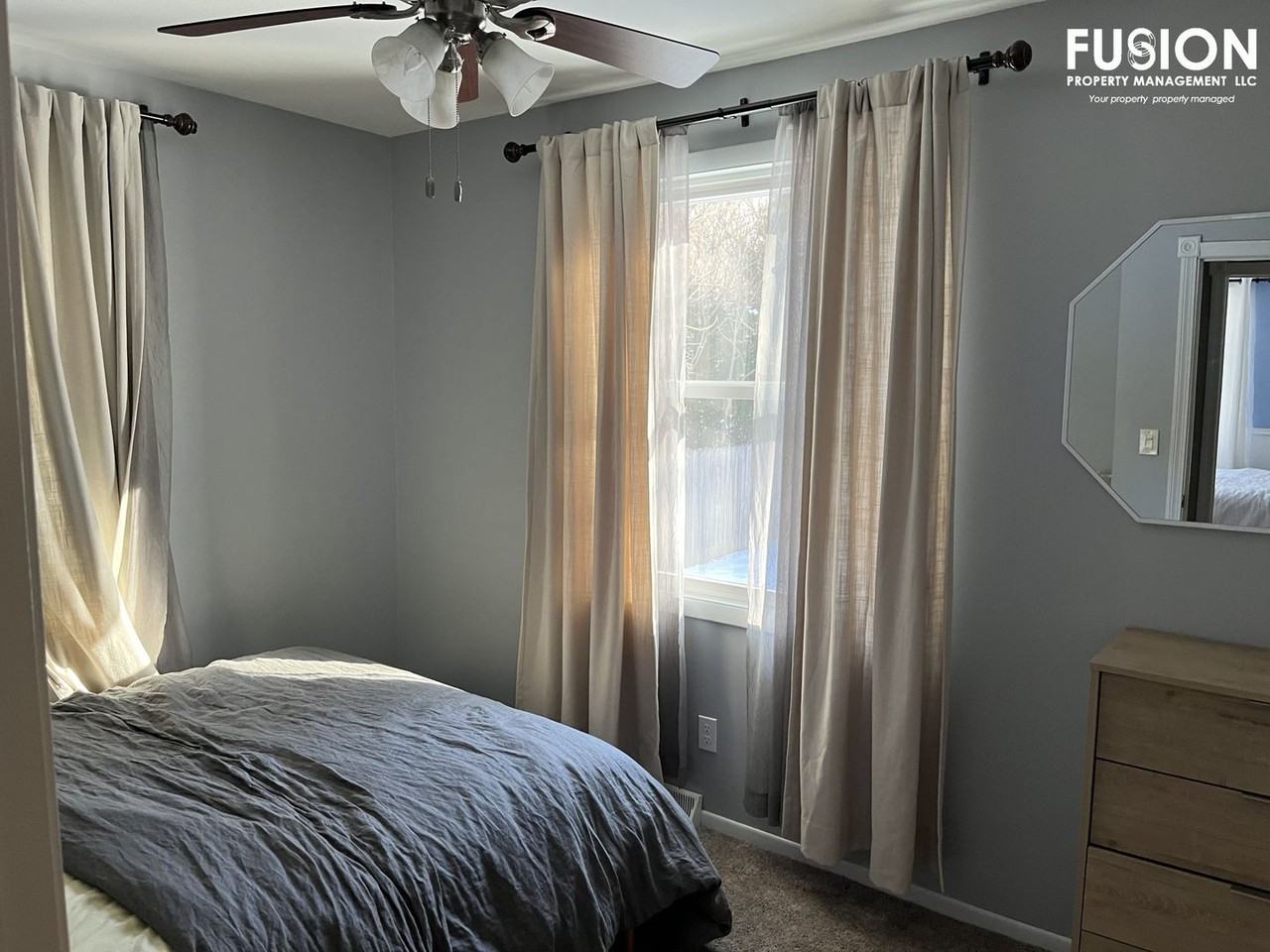 265 Shore Rd - Photo 7 of 37