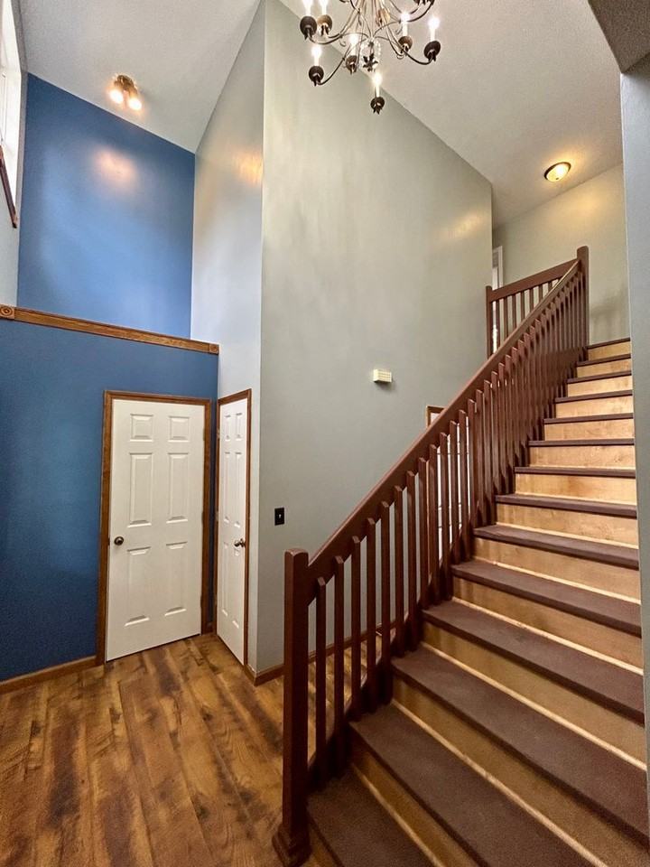 614 E Militia Ct - Photo 4 of 43