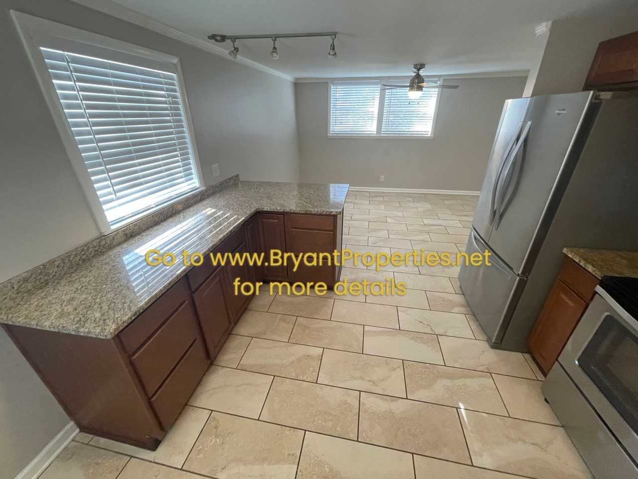 1701 Turner St - Photo 5 of 23