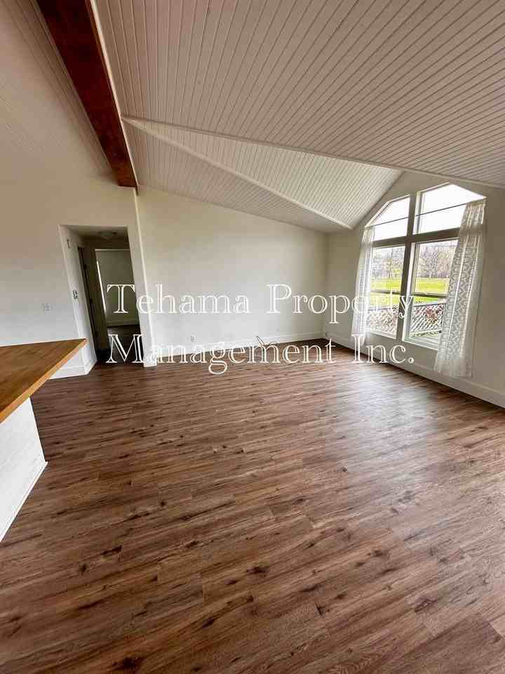 14175 Saint Marys Ave - Photo 2 of 19