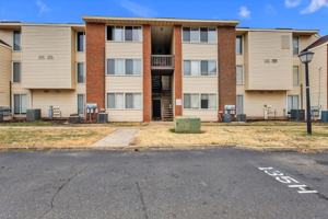 featured image of 133 Hampton Club Dr #3