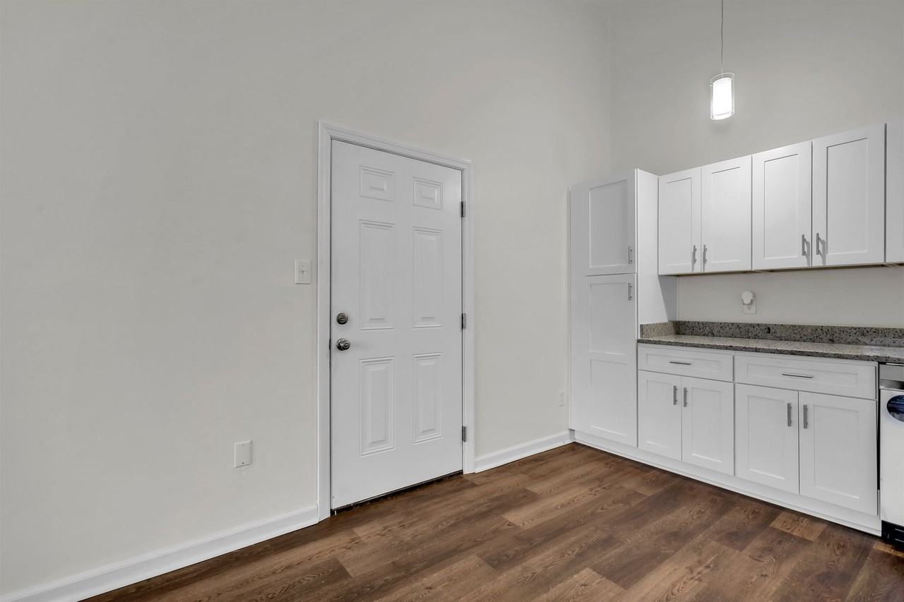 133 Hampton Club Dr #3 - Photo 5 of 16