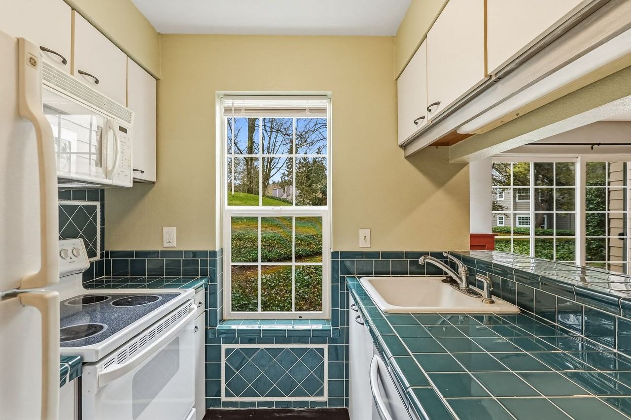 8540 Sw Curry Dr #B - Photo 4 of 16