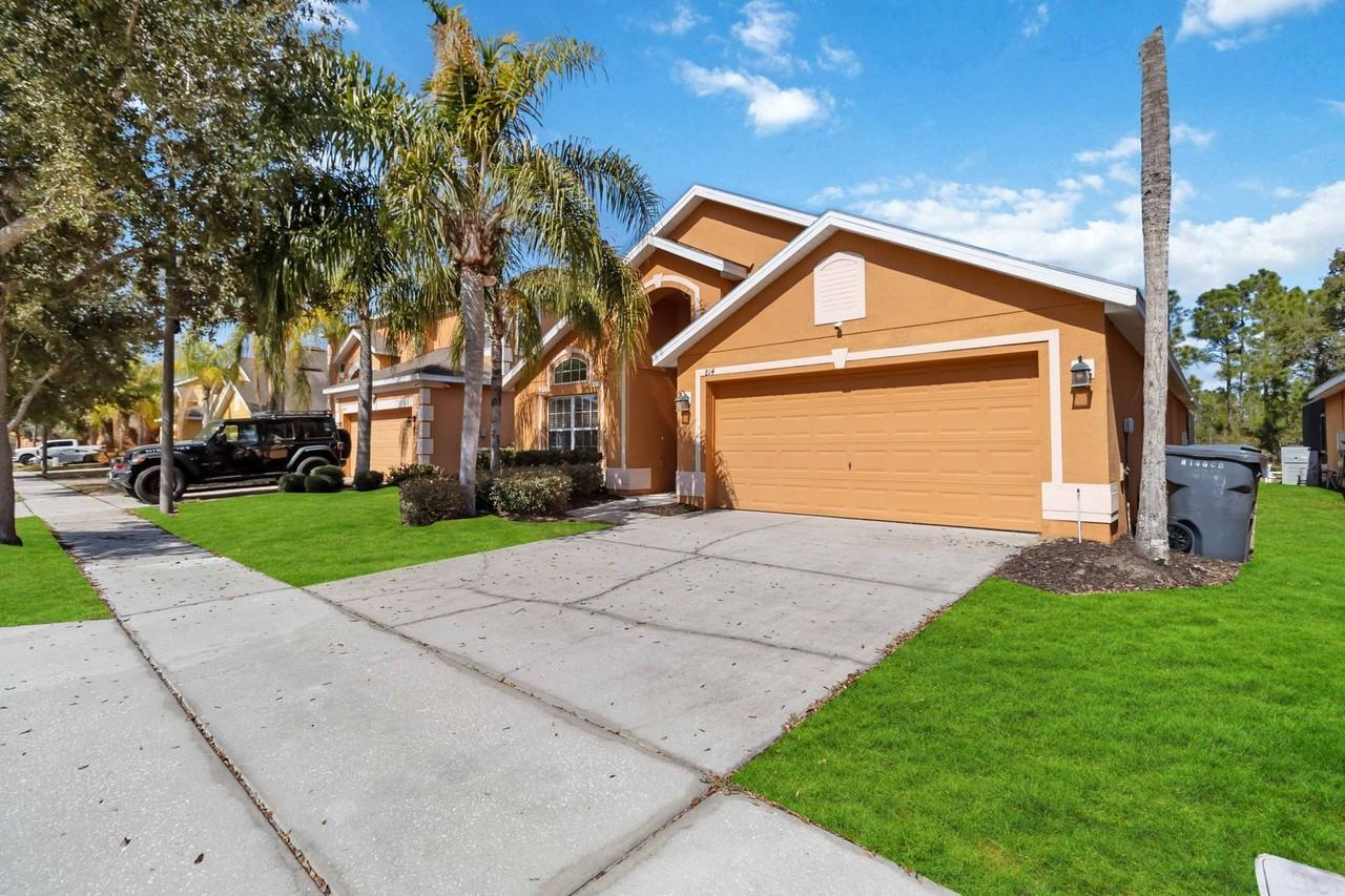 814 Orange Cosmos Blvd - Photo 3 of 24