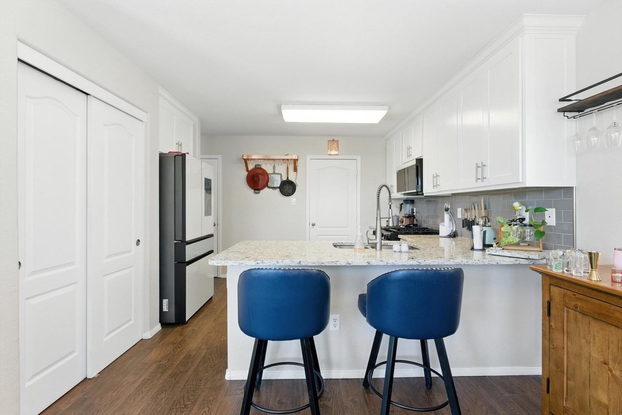 9616 Puccini Trl Nw - Photo 4 of 33