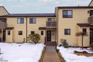 featured image of 7 Lake Ct