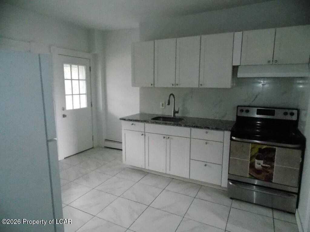 74 S Main St - Photo 4 of 9