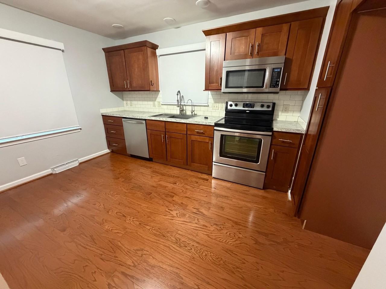 1929 Alexandria Dr - Photo 3 of 18