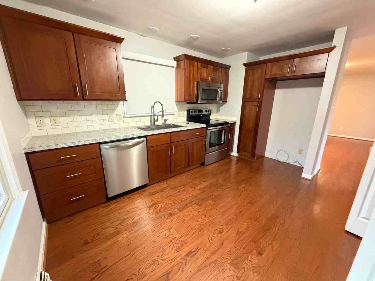 1929 Alexandria Dr - Photo 5 of 18