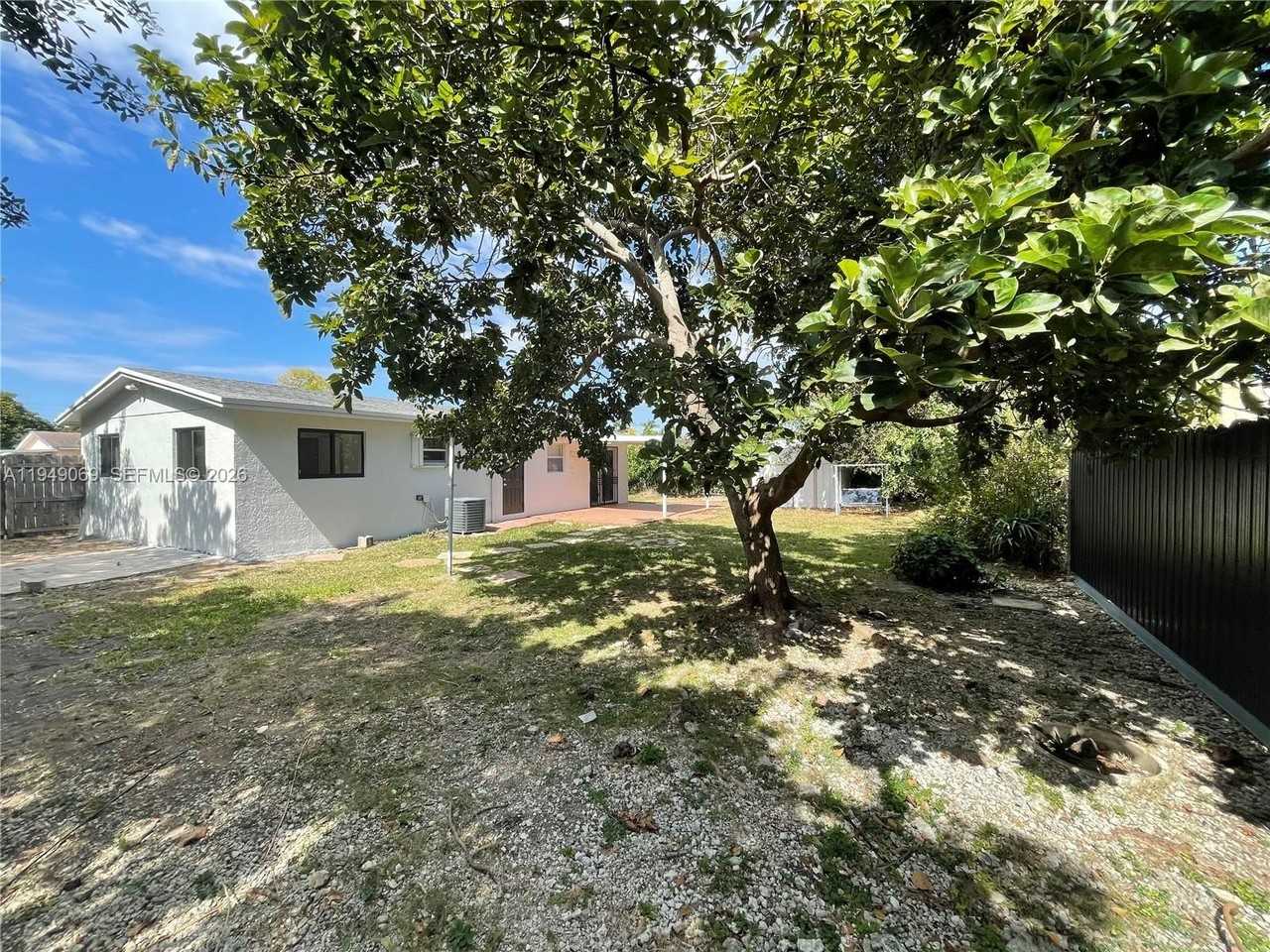 29711 Sw 146th Ave - Photo 2 of 10