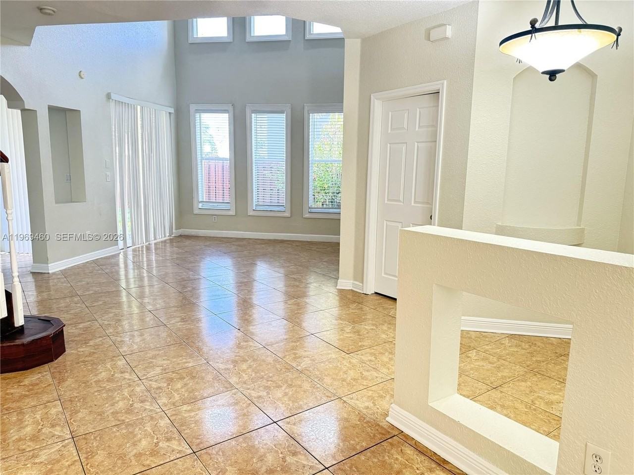 5081 Sw 136th Ter - Photo 3 of 23