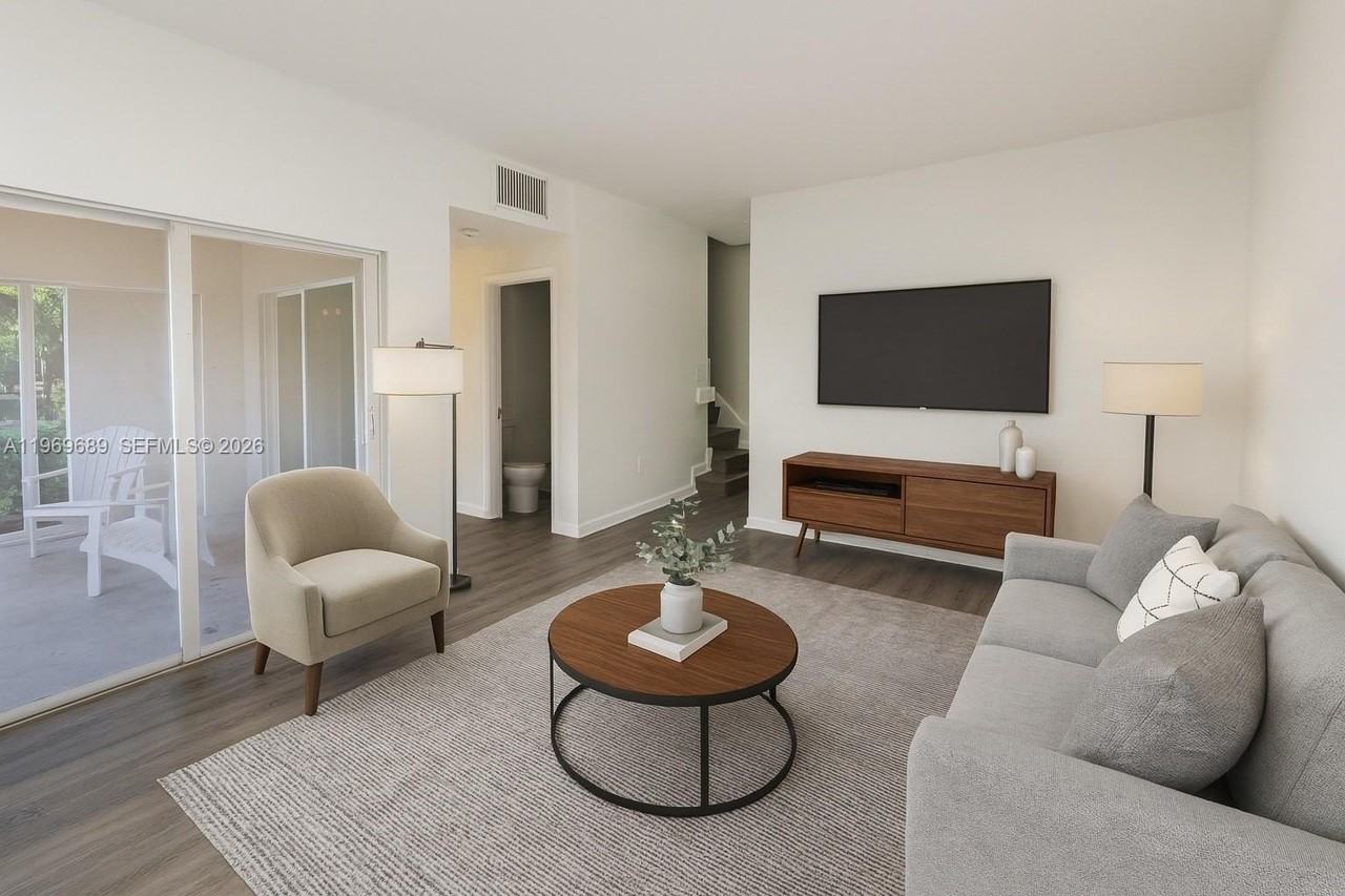 17333 Nw 7th Ave #101 - Photo 6 of 34