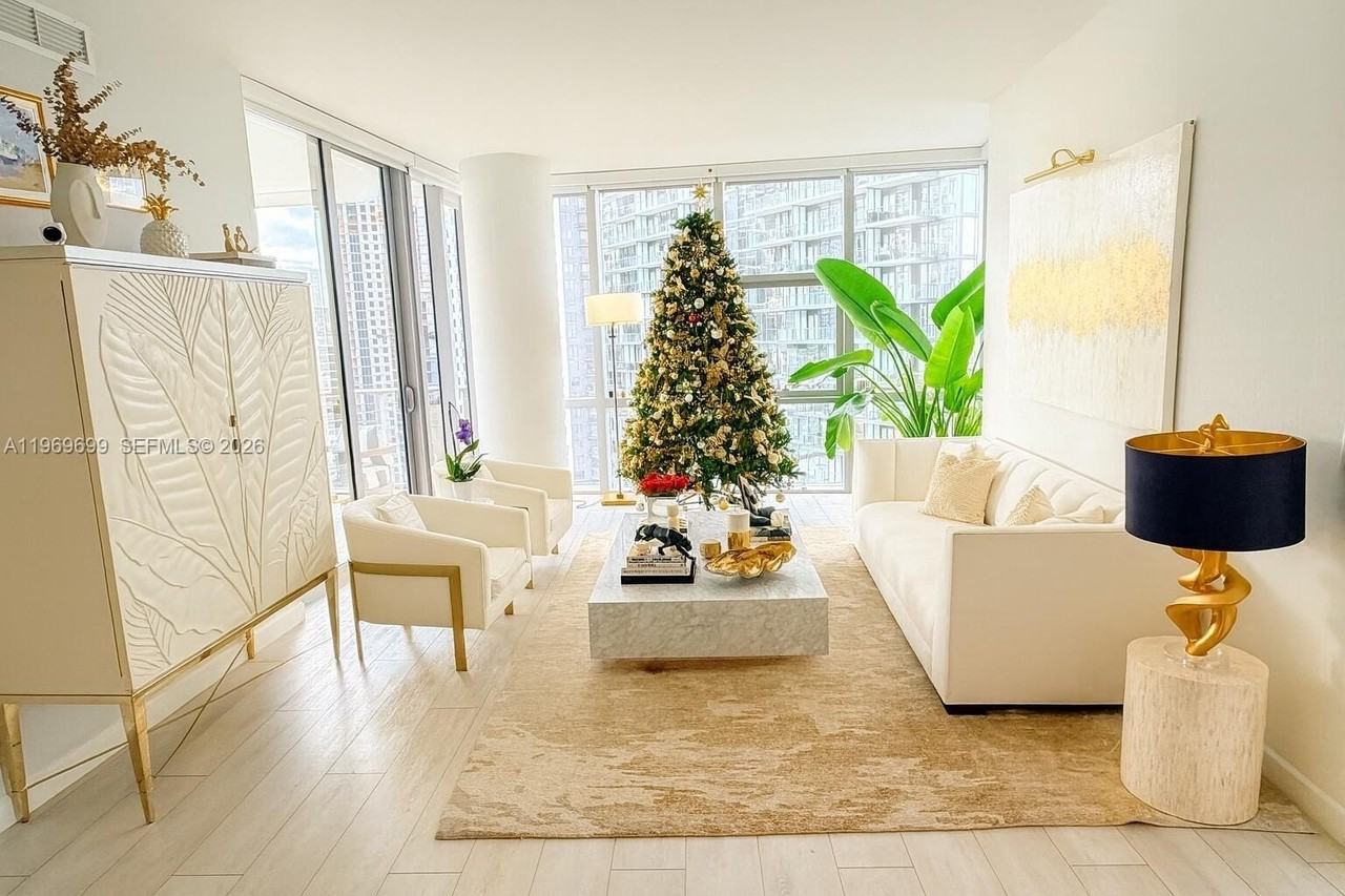 851 Ne 1st Ave #2212 - Photo 7 of 47