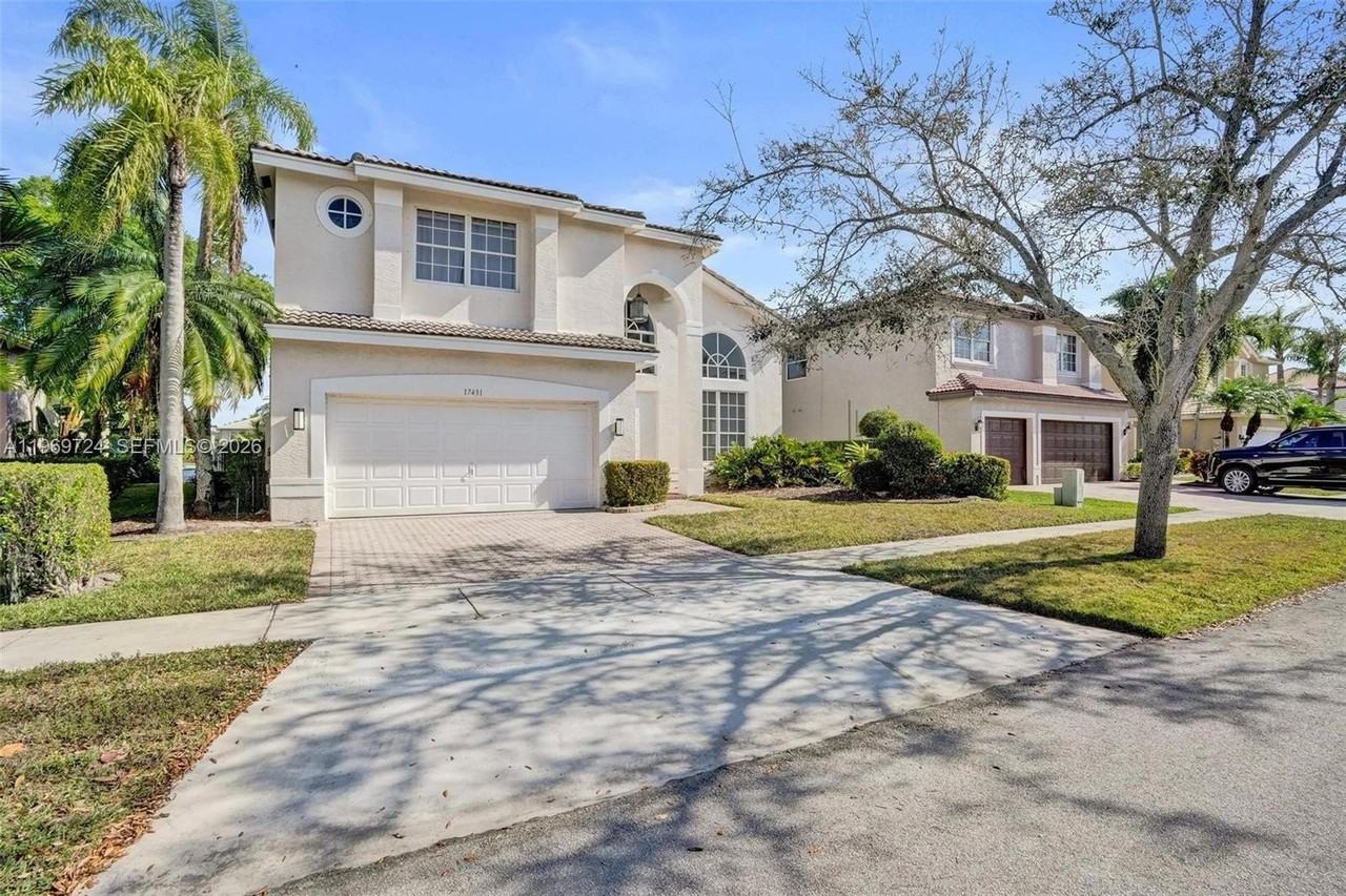 17431 Sw 35th St - Photo 2 of 50