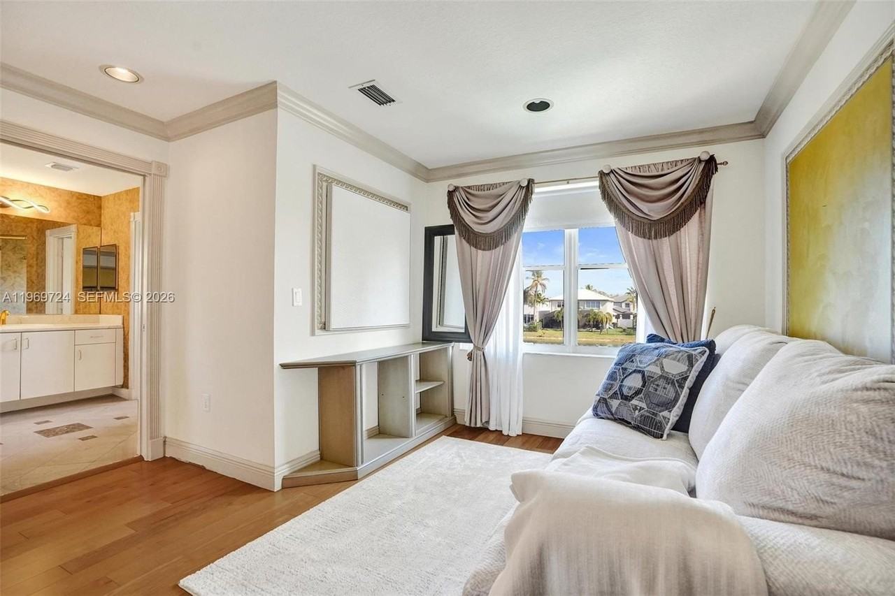 17431 Sw 35th St - Photo 6 of 50