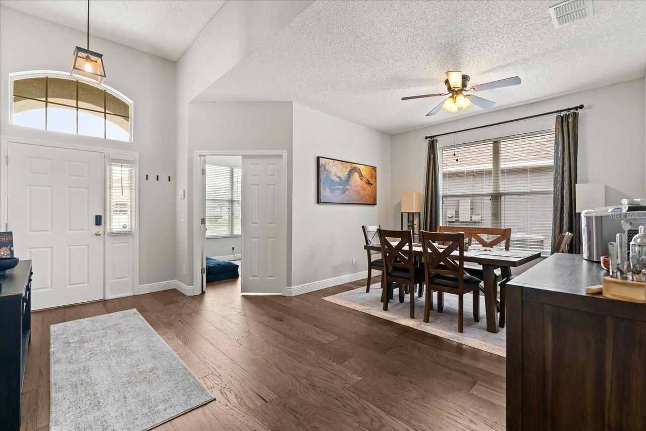 2554 Cypress Trace Cir - Photo 2 of 29