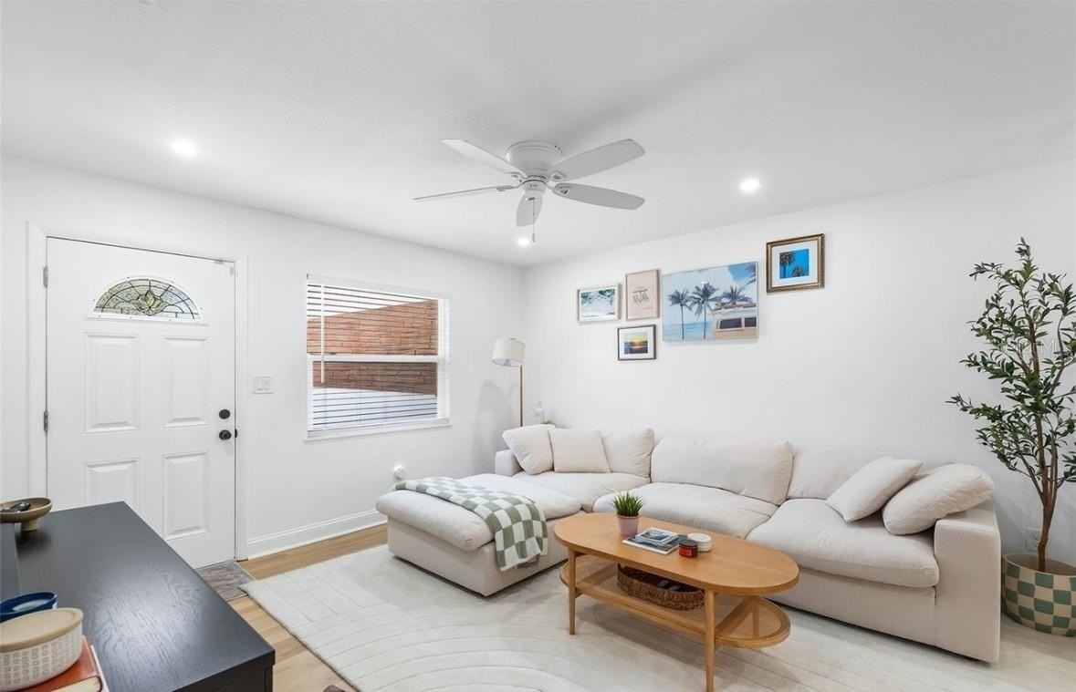 6801 20th St N - Photo 4 of 47