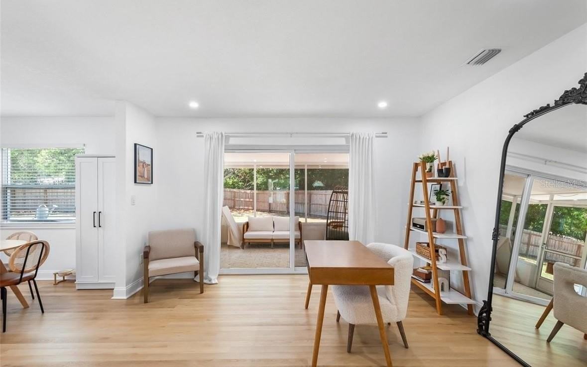 6801 20th St N - Photo 5 of 47