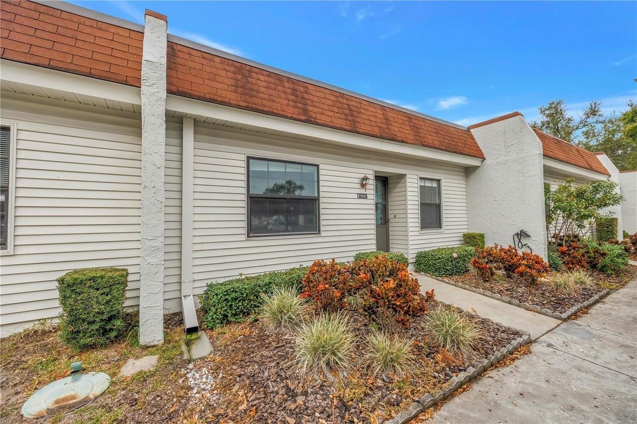 9224 Mission Oaks Blvd - Photo 3 of 46