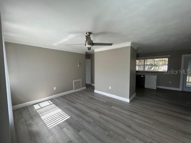 6483 43rd Ave N - Photo 4 of 20