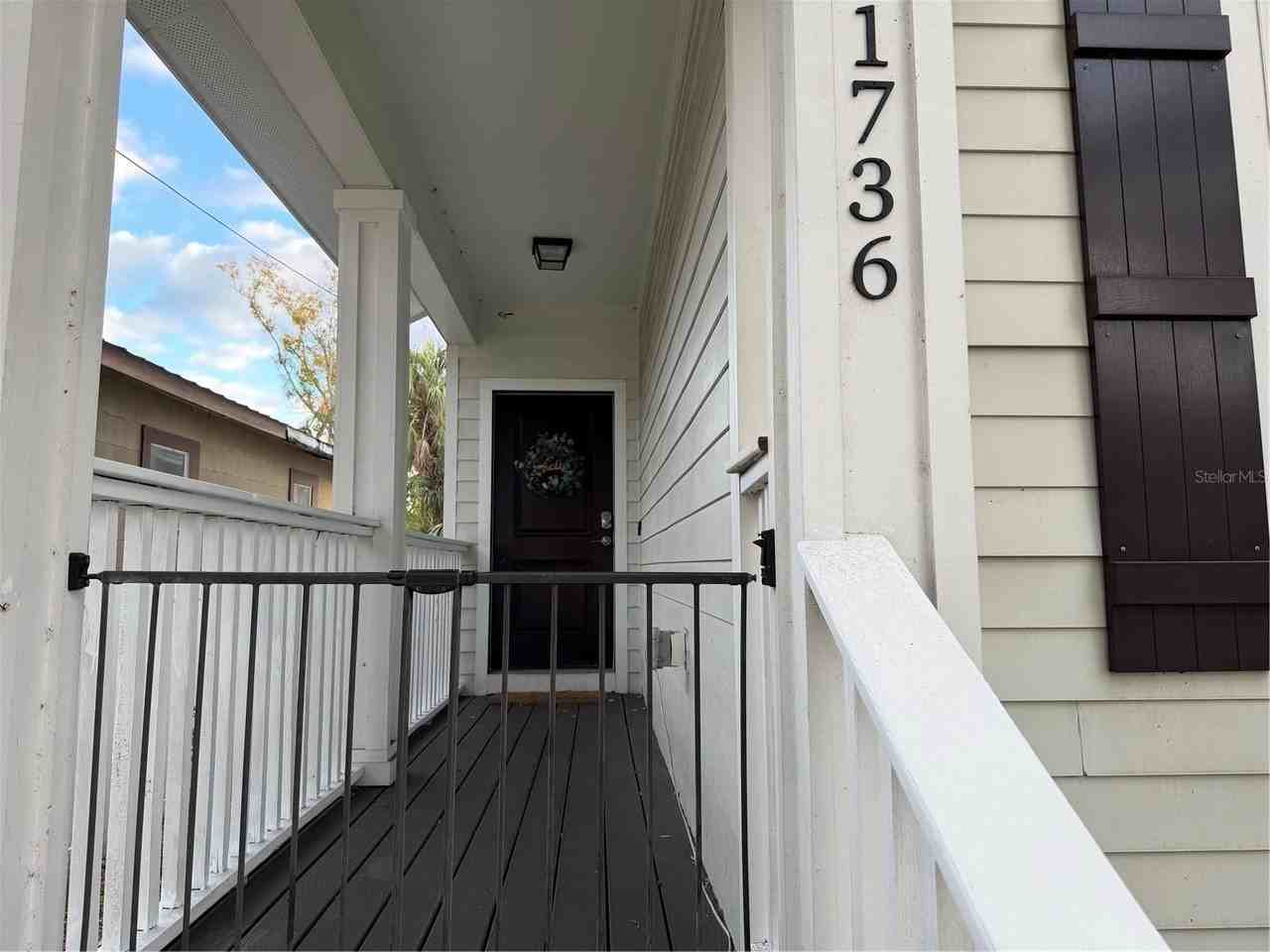 1736 W Walnut St - Photo 2 of 22