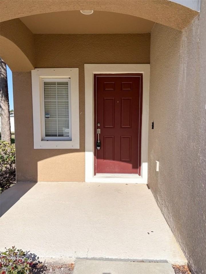 7079 Woodchase Glen Dr - Photo 2 of 35