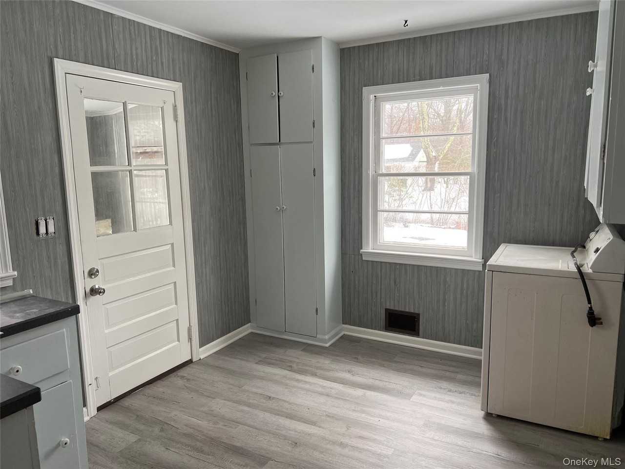 16 Vail Ave - Photo 2 of 12