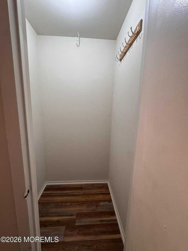 22 Beverly Ct - Photo 6 of 14