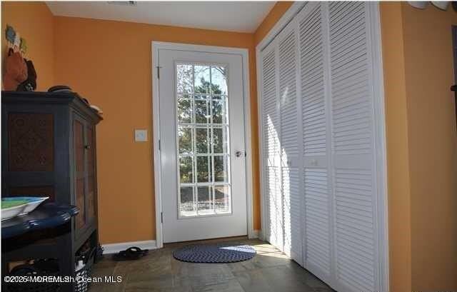 429 Euclid Ave - Photo 5 of 12