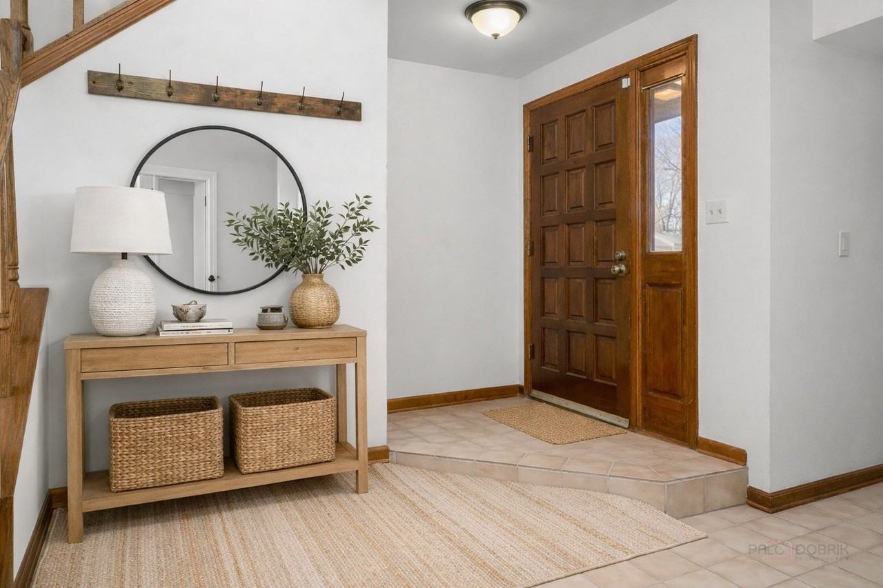 107 E Winchester Rd - Photo 3 of 22