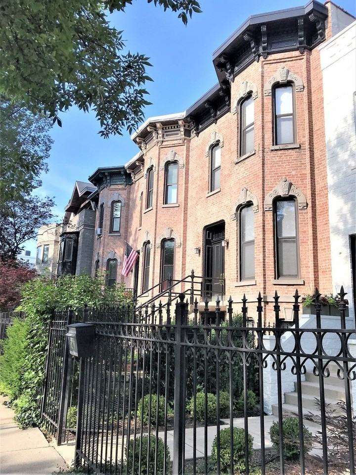 750 S Oakley Blvd Apt 3 #3 - Photo 2 of 25