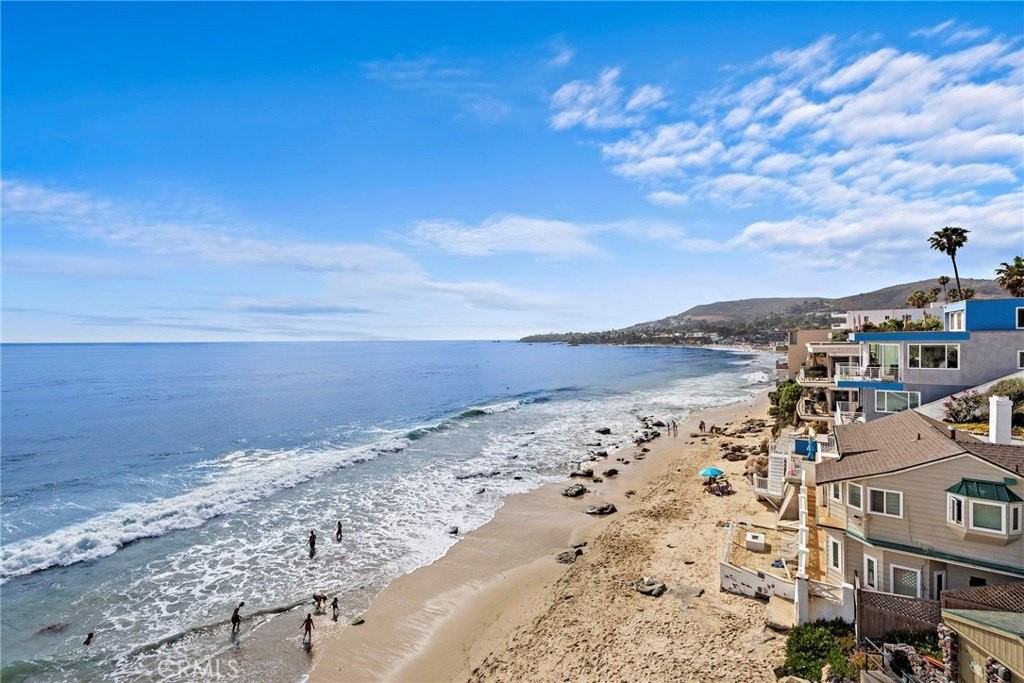 715 Ocean Front - Photo 6 of 50