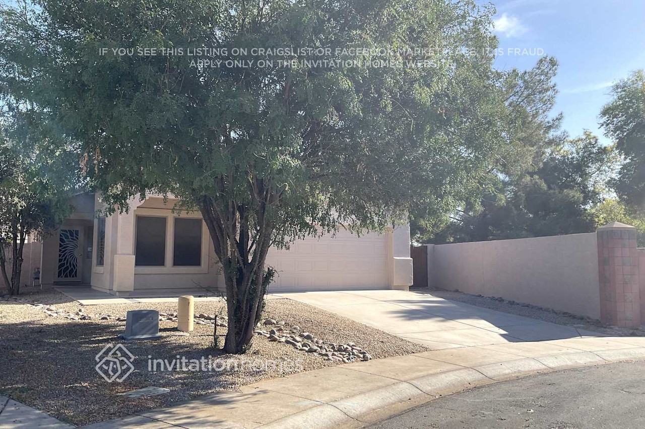 10266 E Keats Cir - Photo 2 of 17