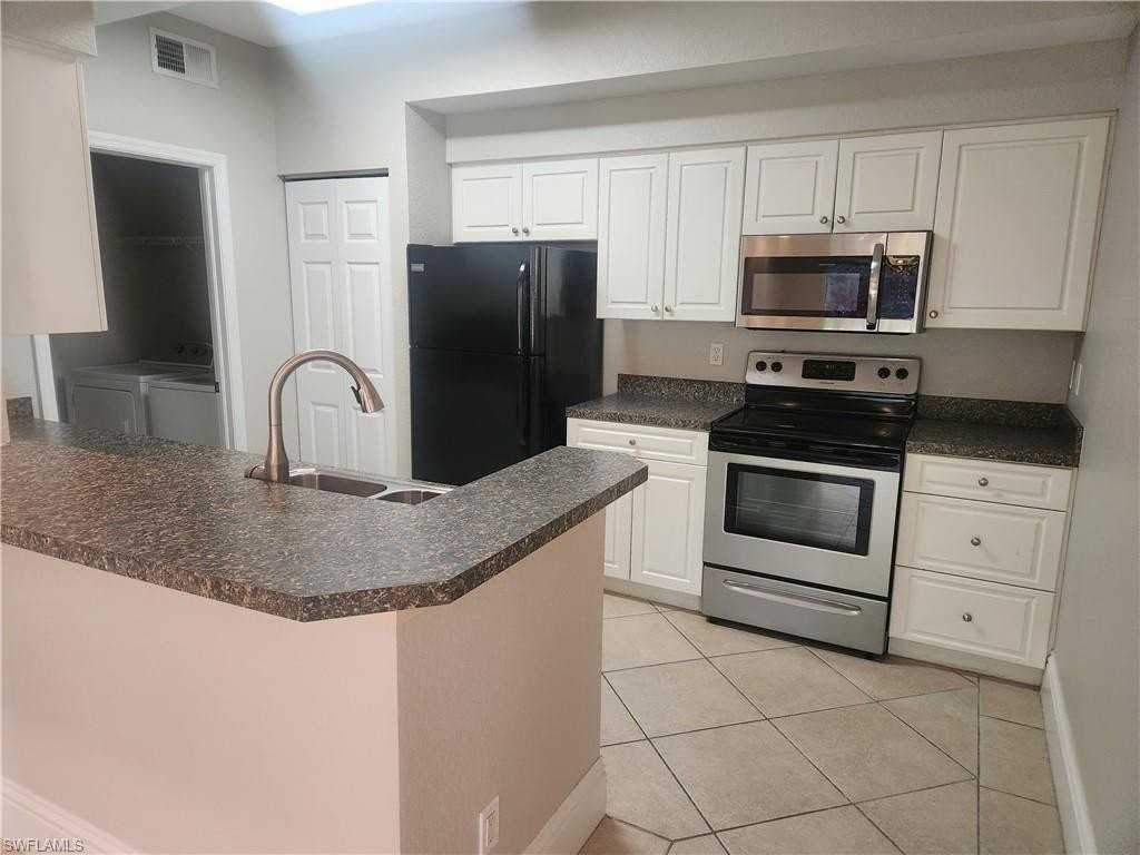 4680 Saint Croix Ln Apt 512 #512 - Photo 3 of 19