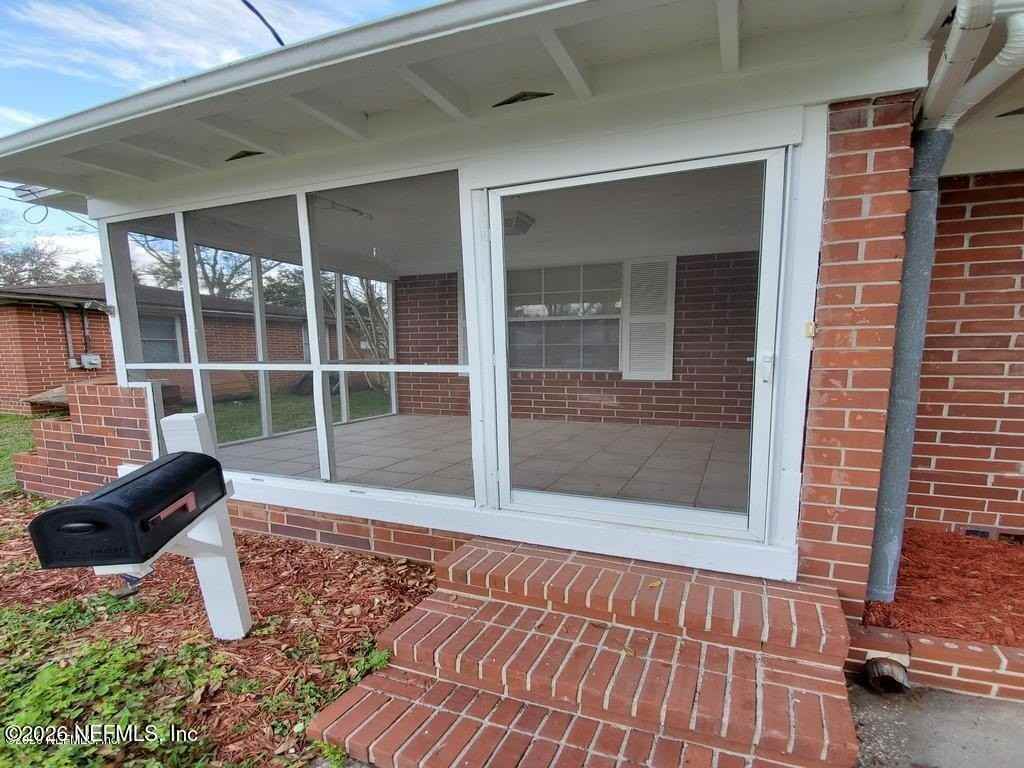 3253 Corby St - Photo 3 of 16