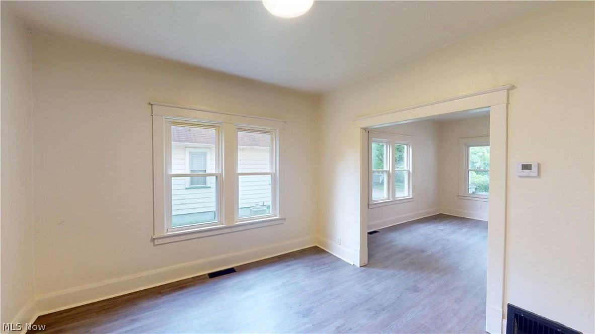 210 Perry Street unit: Front - Photo 7 of 26