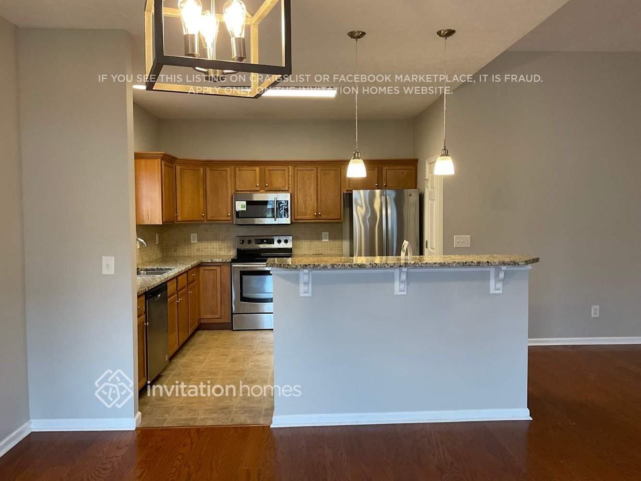 1010 Countess Ln - Photo 7 of 36