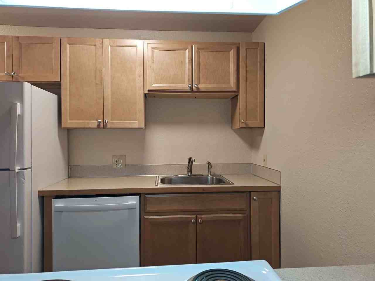 1301 N 26th St - Photo 2 of 7