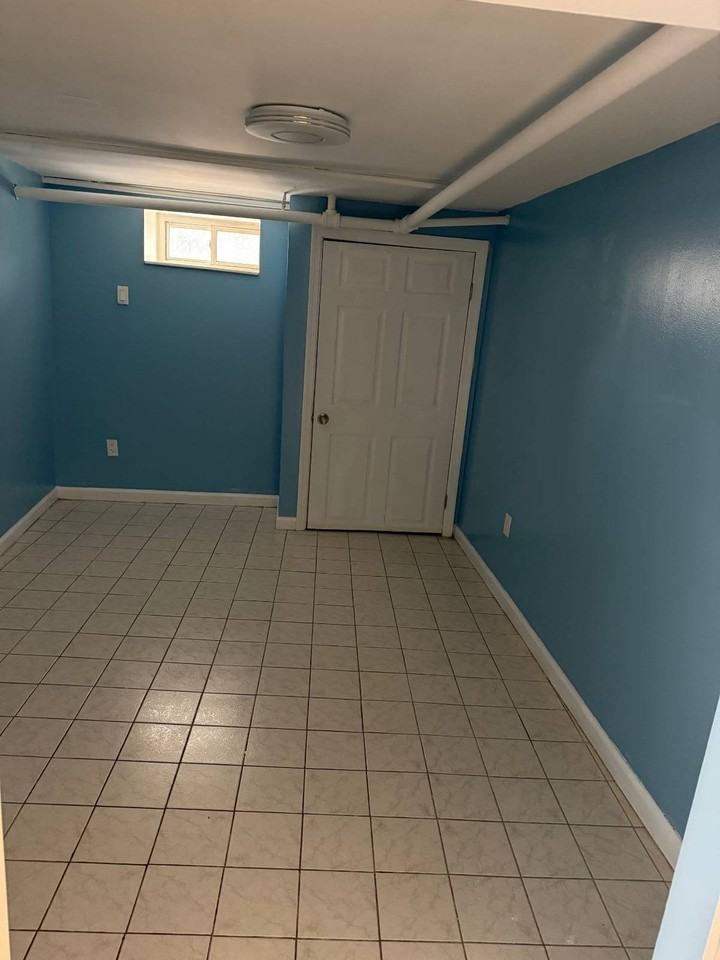 529 aka 527 Kimball Ave - Photo 5 of 8