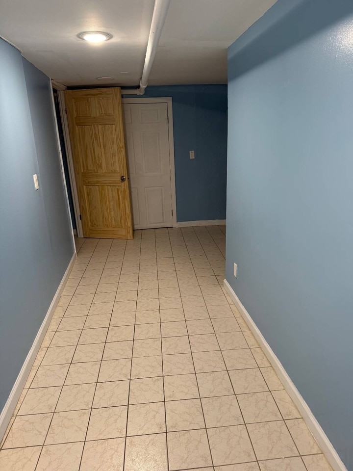 529 aka 527 Kimball Ave - Photo 6 of 8