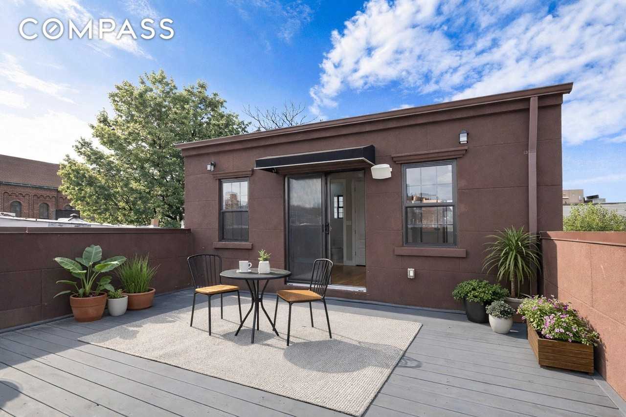 101 Putnam Ave #3 - Photo 6 of 11