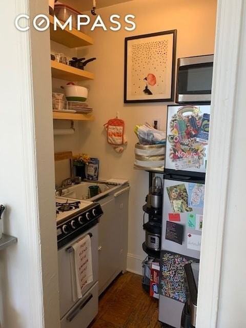 218 Garfield Pl #2R - Photo 4 of 6