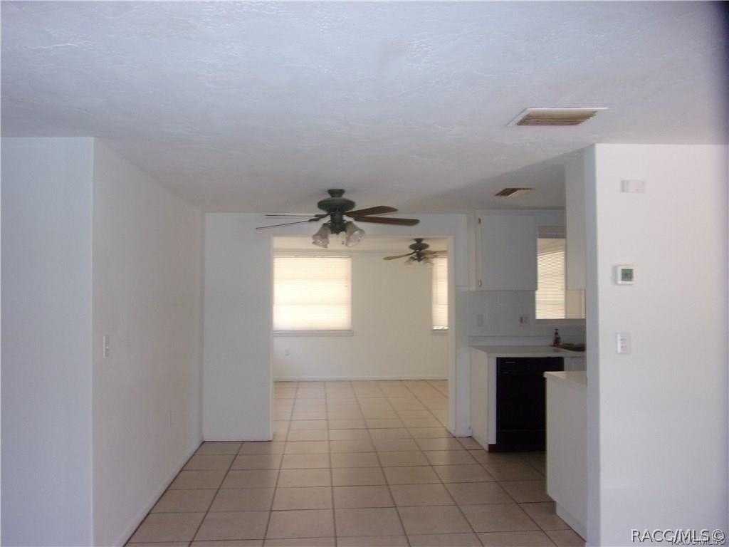 28 N Davis St - Photo 4 of 16