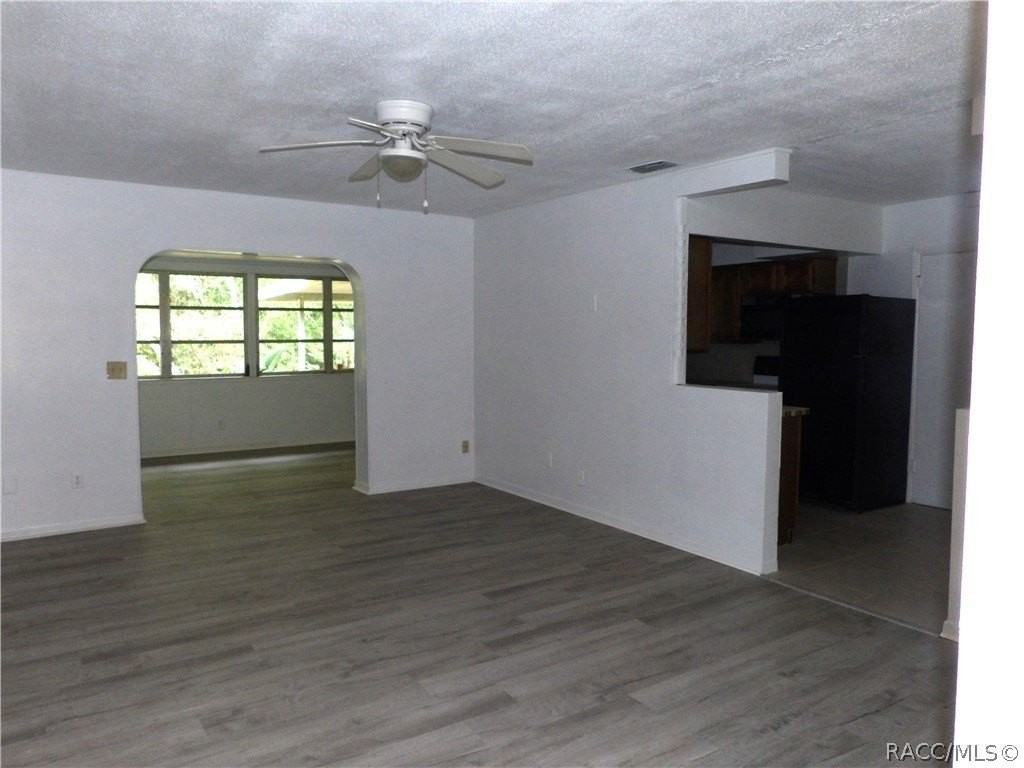 3492 S Highlands Ave - Photo 2 of 10