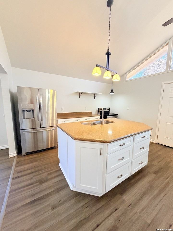 255 Cumberland Rd - Photo 7 of 18